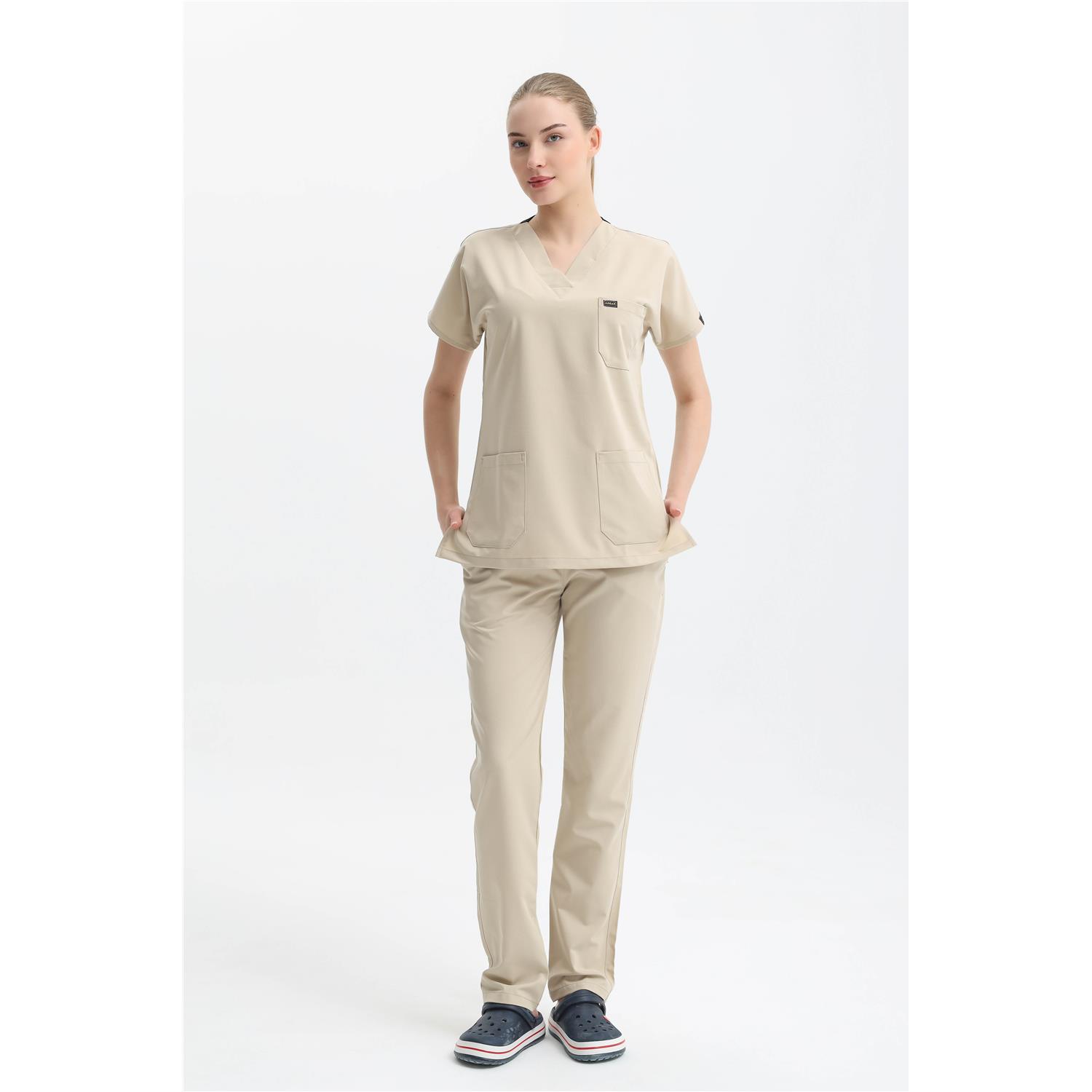 Likralı Cerrahi Açık Bej Üst