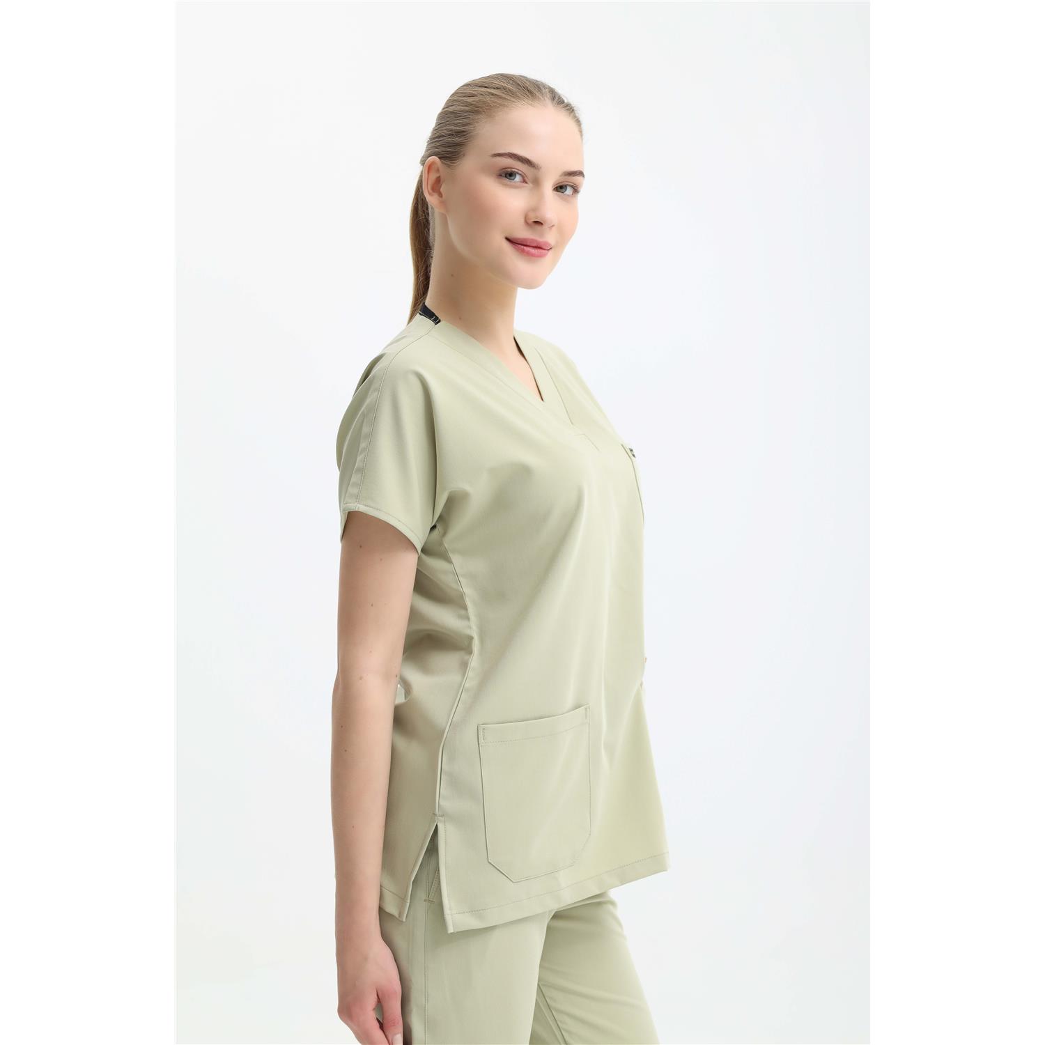 Likralı Cerrahi Buz Beyazı Üst